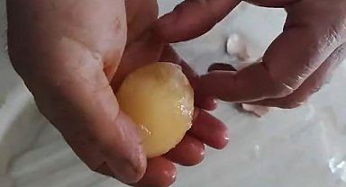 Elazığ'da yumurtalar soğuktan dondu