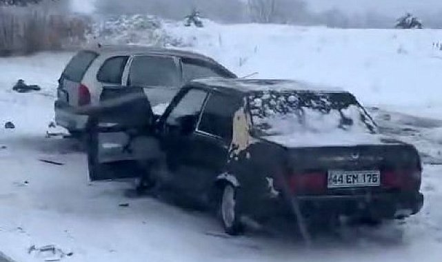 Elazığ'da zincirleme trafik kazası: 5 yaralı