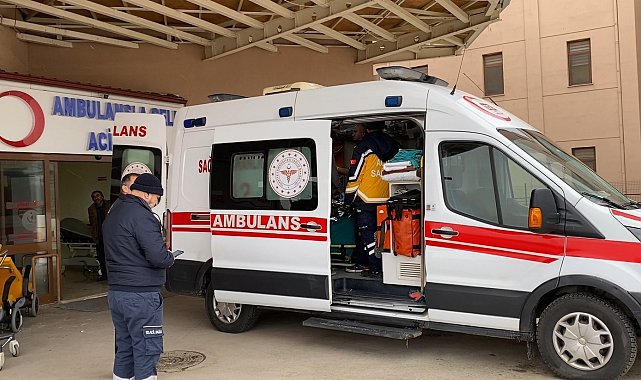 Elektrikli battaniye nedeniyle çıkan yangında yaşlı adam ağır yaralandı