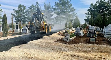 Elif Mahallesi mezarlığı içine sıcak asfalt