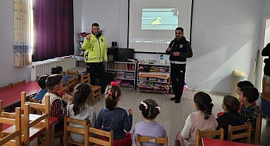 Emniyetten çocuklara güvenlik eğitimi