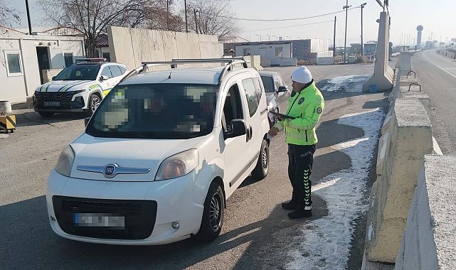 Emniyetten uygulama noktasındaki araçlara ceza yağdı