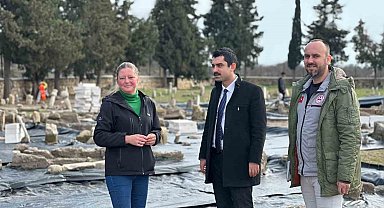 Enez'de Osmanlı dönemine ait türbe ve mezarlıklar onarılıyor