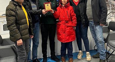 Engelliler derneğinden iş adamlarına teşekkür plaketi