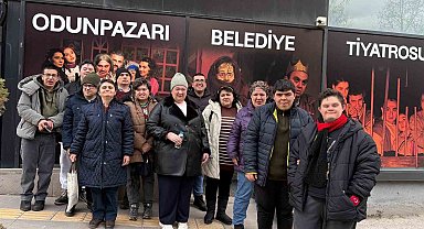 Engelsiz Kültür ve Sanat Merkezi öğrencileri "Farklılıklar Gezegeni" ile sanatla buluştu