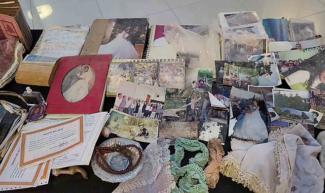 Enkazdan çıkan eşyaların geri dönüşüm sergisi