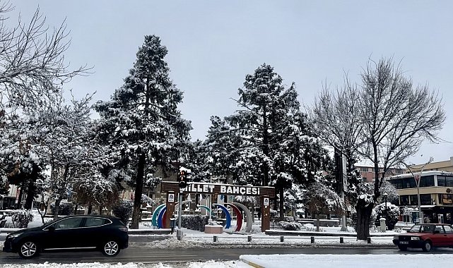 Erzincan'da kar ve tipi etkisini sürdürdü