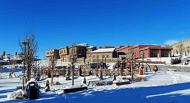 Erzurum'a kar geri dönüyor