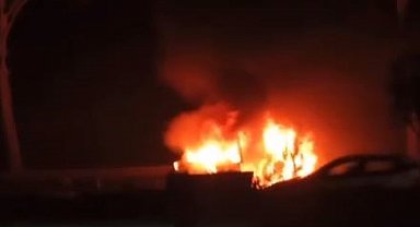 Esenler'de araç alevlere teslim oldu