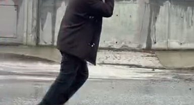 Esenyurt'ta bayılma numarasıyla duygu sömürüsü kamerada