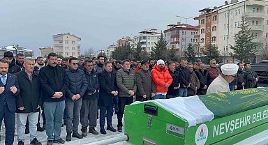 Eski nişanlısı tarafından öldürülen genç kadın toprağa verildi