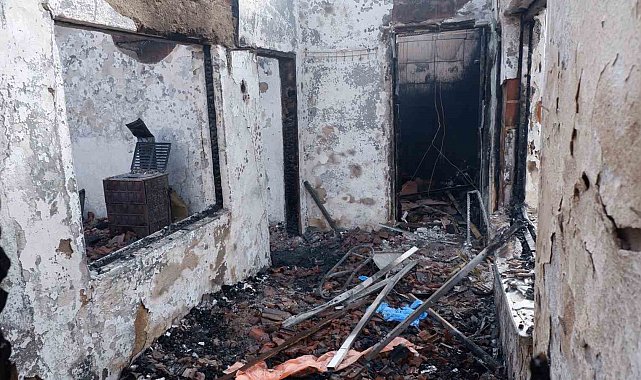 Evinde çıkan yangında hayatını kaybetti