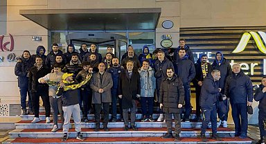 Fenerbahçe Voleybol Takımına Bitlis'te coşkulu karşılama