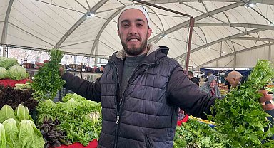 Gazetecilik bölümünü bitirdi pazarcı oldu