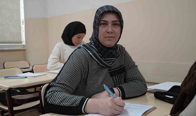 Gaziantep'te kadınlar ücretsiz yabancı dil kursuyla kendini geliştiriyor
