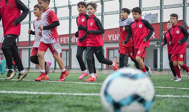 Gelecek nesillerin temeli spor ile atılıyor