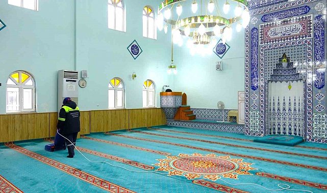 Gemlik'te camiler Ramazan ayına hazırlanıyor