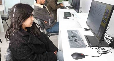 Gençler sosyal girişimcilik merkezi ile hayallerine kavuşuyor