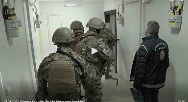 Göçmen kaçakçılığı için bot üreten çeteye operasyon: 18 gözaltı