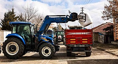Gölbaşı Belediyesinden çiftçilere mısır silajı dağıtımı