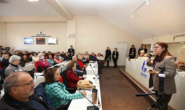 Güzelbahçe 3. Yaş Üniversitesi eğitimleri başladı