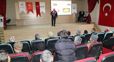 Hadim'de çiftçi eğitim toplantısı düzenlendi