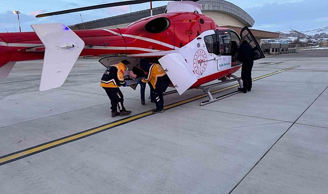 Hakkari'de 8 yaşındaki hasta helikopterle Van'a sevk edildi
