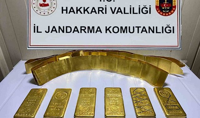 Hakkâri'de piyasa değeri yaklaşık 27 milyon 200 bin TL olan 8 kilo külçe altın ele geçirildi