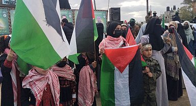 Hamas, 3 İsrailli esiri Kızılhaç'a teslim ederek serbest bıraktı