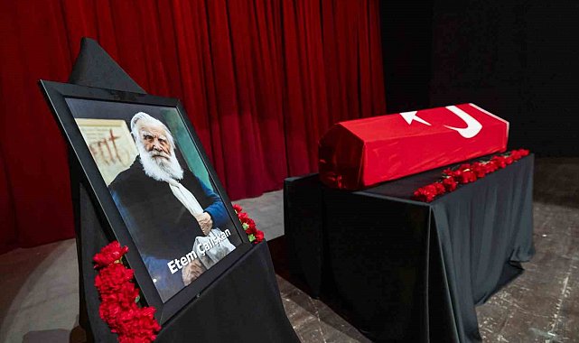 Hat ve kaligrafi ustası, ressam Etem Çalışkan son yolculuğuna uğurlandı