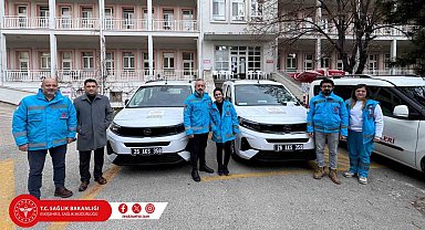 İl Sağlık Müdürlüğü'ne 2 yeni araç tahsis edildi