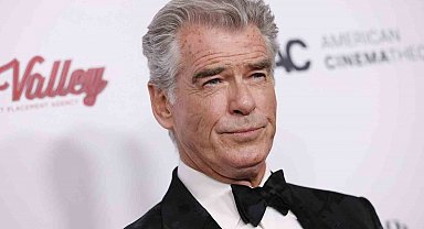 İngiltere'de bir sanat galerisi sahibi, yapay zeka ile dolandırıldı