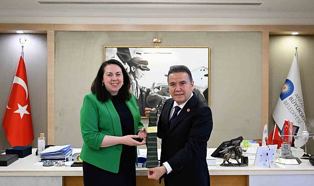 İrlanda'nın Ankara Büyükelçisi Brosnan: "Vatandaşlarımızın Antalya'yı neden tercih ettiğini daha yakından anladım"