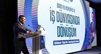 İş dünyasında dijital dönüşüm ve 2025 ekonomisi MÜSİAD Antalya'da konuşuldu