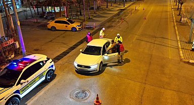 Isparta'da 24 saatlik denetimde 323 sürücüye ceza uygulandı