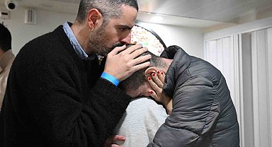 İsrail, serbest bırakılan esirlerin aileleriyle buluşma anlarını yayınladı