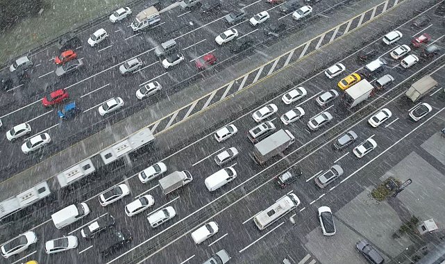 İstanbul'da trafik yoğunluğu yüzde 90'a ulaştı