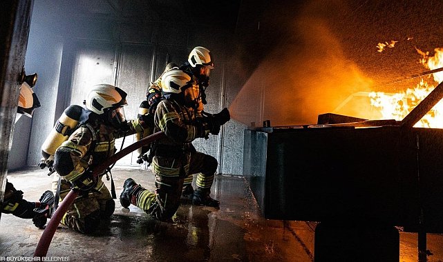 İzmir İtfaiyesi'nin verdiği eğitimler hayat kurtarıyor