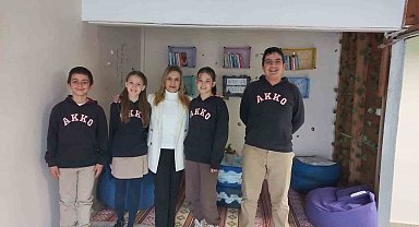 İzmir'de ortaokul öğrencilerinden geri dönüşüm kütüphanesi