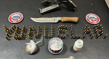 İzmit'te aracında silah ve uyuşturucuyla yakalanan zanlı tutuklandı