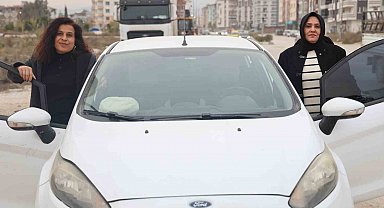 Kadın sürücüler trafik korkularına kadın eğitmenle son veriyor