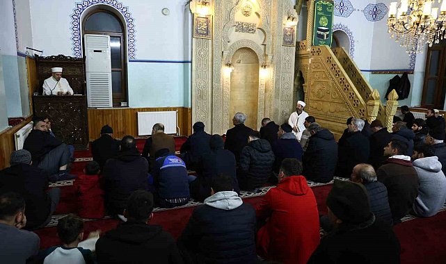 Kahramanmaraş'ta Berat Kandili dualarla idrak edildi