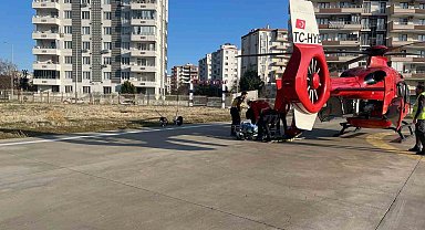 Kalp krizi geçiren hasta ambulans helikopterle hastaneye yetiştirildi