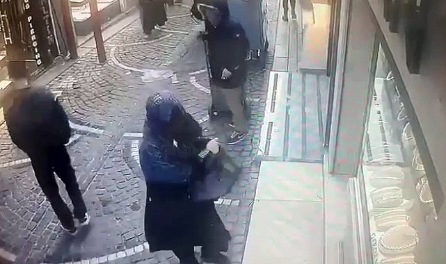 Kapalıçarşı'da film gibi olay: Suç makinesi kadın kılığına girerek hırsızlık yaptı