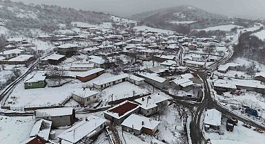 Kar yağışıyla oluşan kartpostallık görüntüler havadan görüntülendi