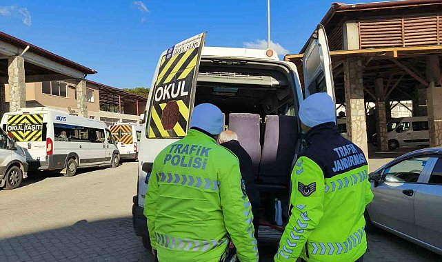 Karacasu'da okul servisleri denetlendi