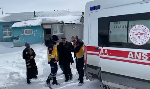 Kars'ta ekipler 68 yaşındaki hasta için seferber oldu