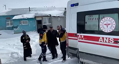 Kars'ta ekipler 68 yaşındaki hasta için seferber oldu
