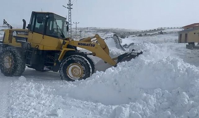Kars'ta kapalı köy yolu kalmadı