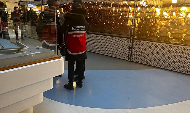 Kastamonu'da alışveriş merkezinde satılan 500 kilo sucuğa el konuldu